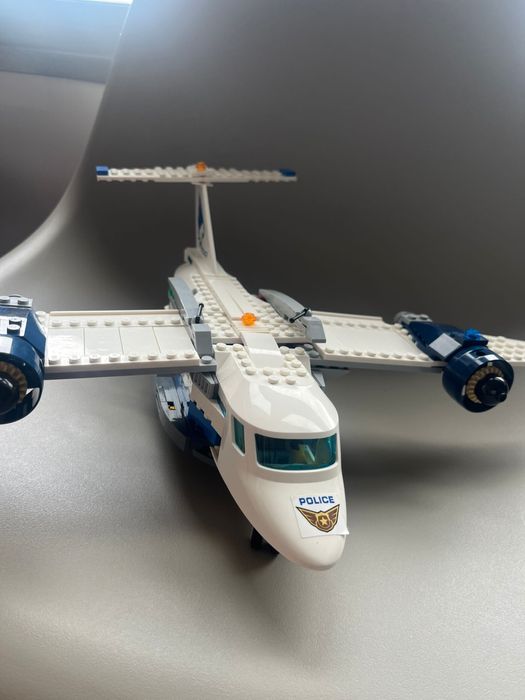 Vendo aviao lego