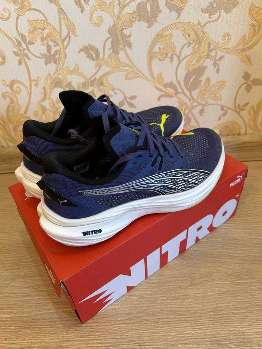 Бігові кросівки чоловічі Puma Deviate NITRO 3