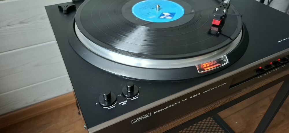 Gramofon Metz TX 4963.