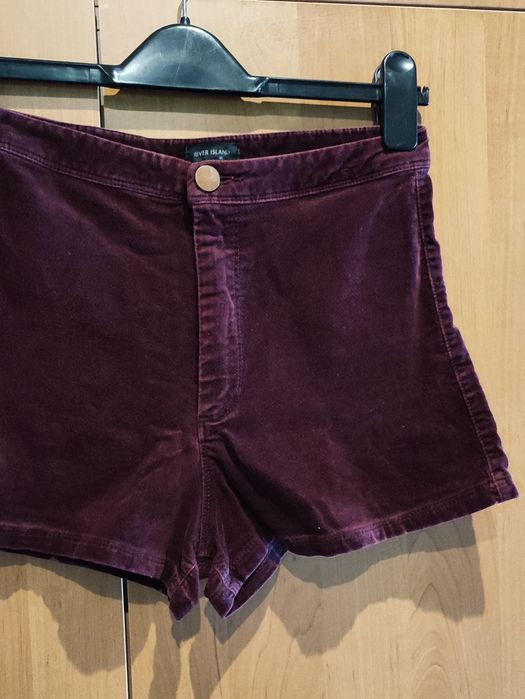 River Island Welurowe bordowe spodenki r.8