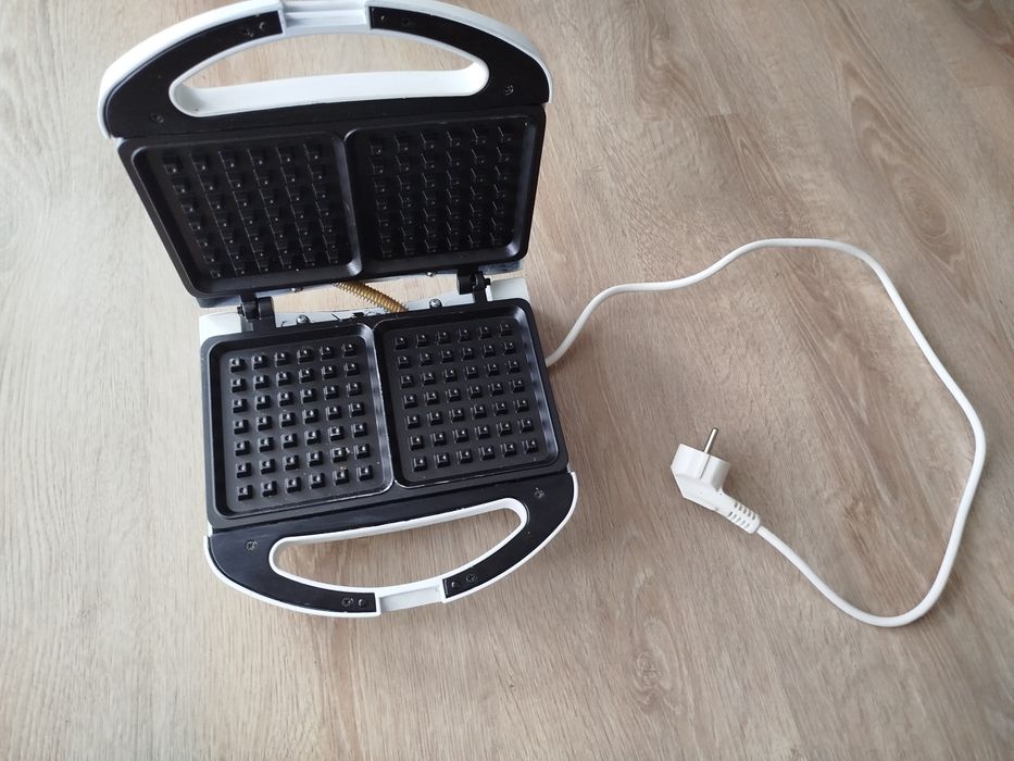 Opti gofrownica 700W