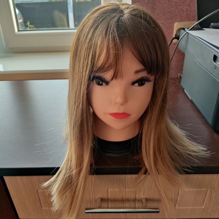 Перука темно руса  і блонд омбре