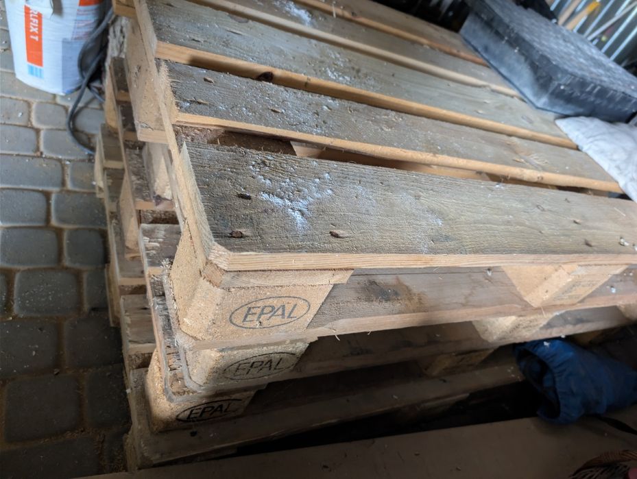 Całe palety epal euro