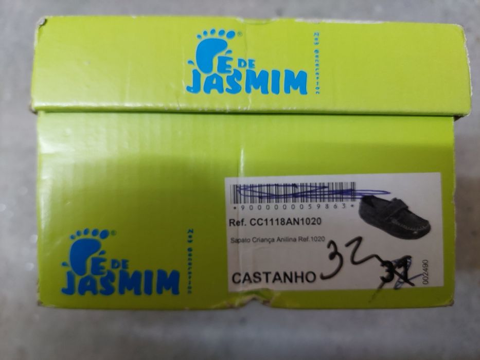 Sapatos rapaz 32