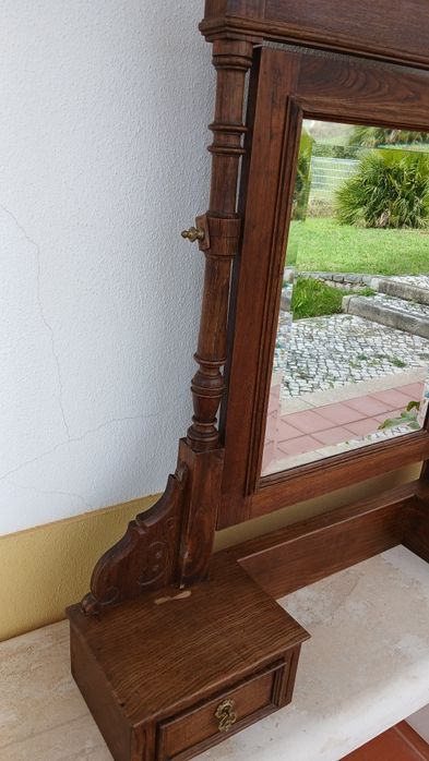 Cómoda e móvel de colocar em cima