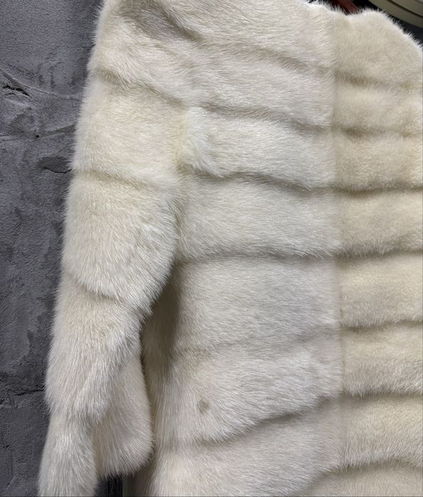 Норка шуба біла