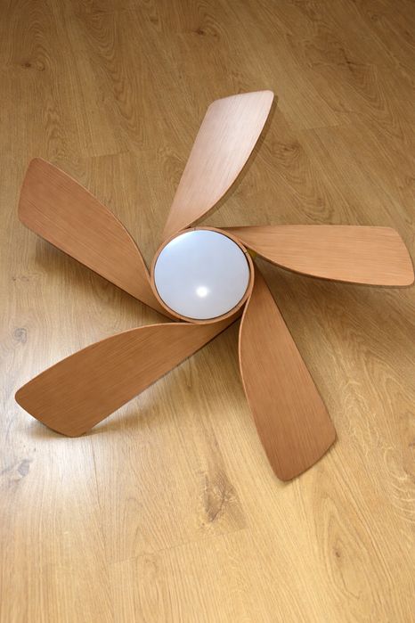 Wentylator sufitowy CJOY z oświetleniem, 30-calowy