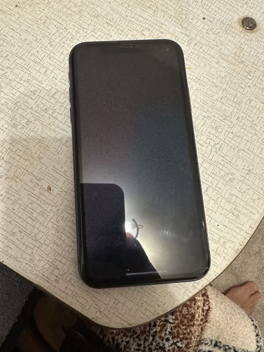 Iphone 11. 256gb 74акум привезен с Америки