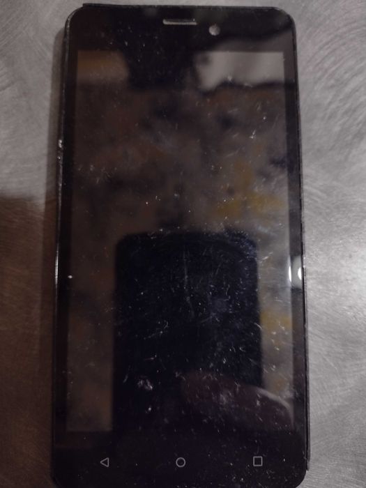 Продаю телефоны под разбор: LG Корея, Леново k10a40, Престижио! Та iнщ