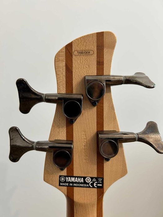 Gitara basowa Yamaha TRBX304 – używana bardzo mało, w pełni sprawna
