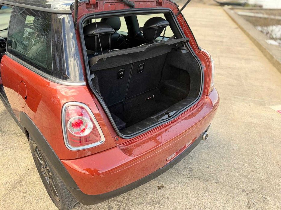 Mini Cooper D 1.6 - Desde 157€ por mês - OFERTA IPHONE 17
