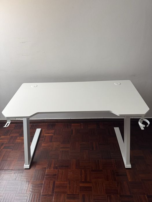 Secretária Gaming Newskill Belenor Branca
