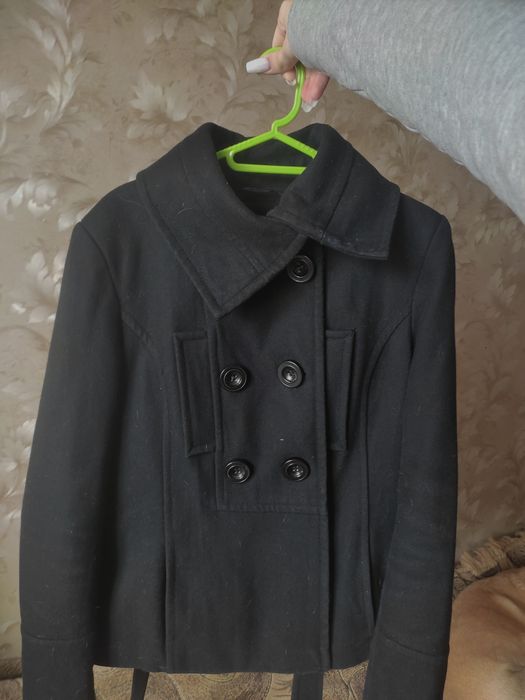 Осіннє/весняне пальто від Zara Basic