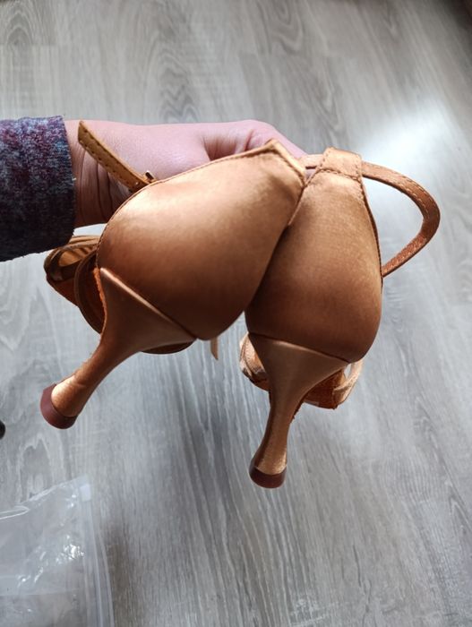 Buty do tańca nowe latynoskiego taniec 40