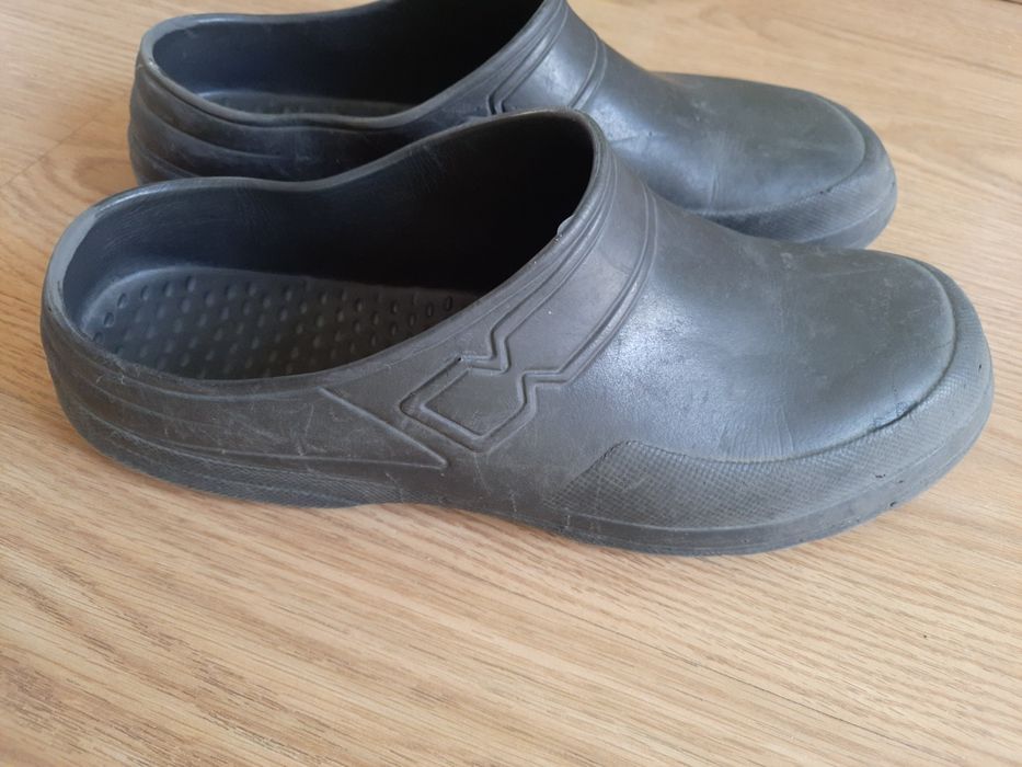 Buty chodaki ogrodowe piankowe 45