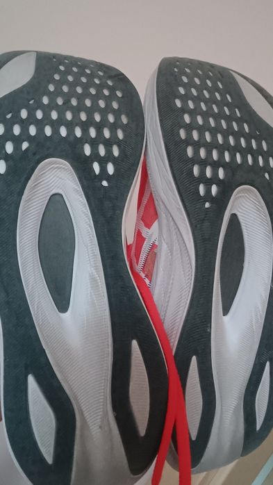 Asics Magic speed 4 Karbon używane około 20 kilometrów ORYGINALNY super cena