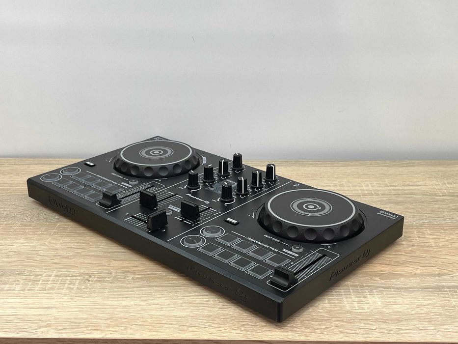 Kontroler dj pioneer ddj-200