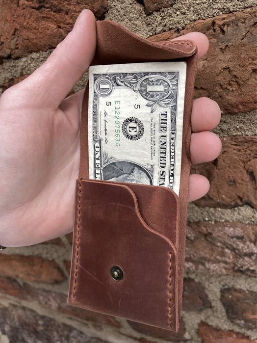 Skorzany minimalistyczny portfel unisex