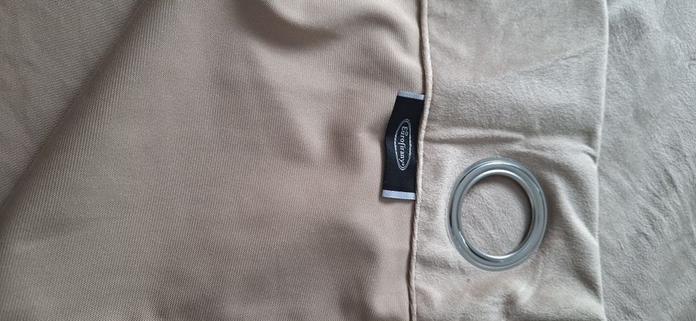 Komplet  Zasłon welur  ciemny  beż  na przelotkach