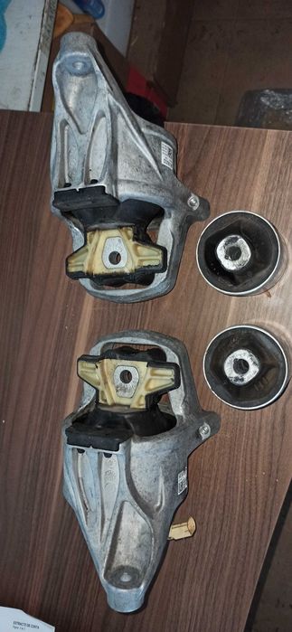 Apoios do motor e apoio suspensão frente Audi A5 coupé F53