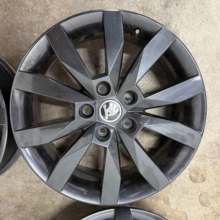 Alufelgi 17" 5x112 Skoda Octavia II Karoq Superb Vw Golf