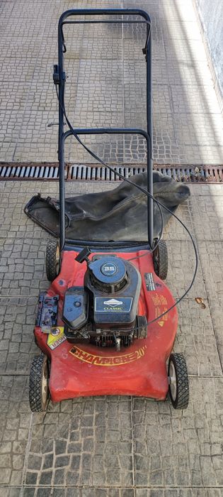 Corta-Relva a Gasolina Champion 20" — Motor Briggs & Stratton 3.5 HP
