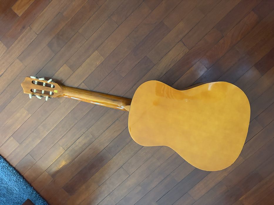 Guitarra classica Starfire