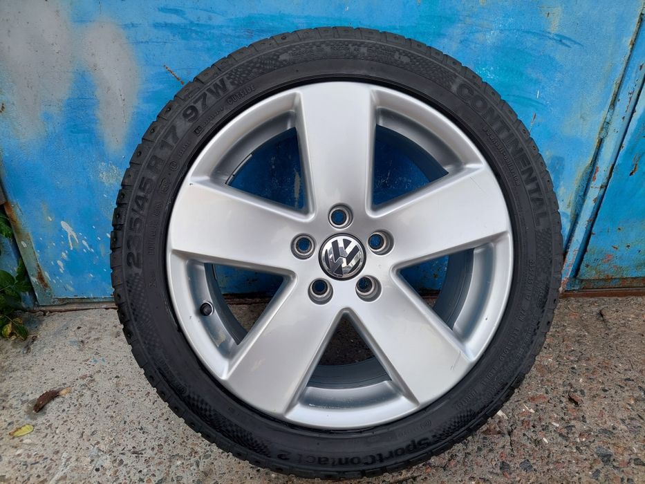 Оригинальный диск на Пассат Б-6