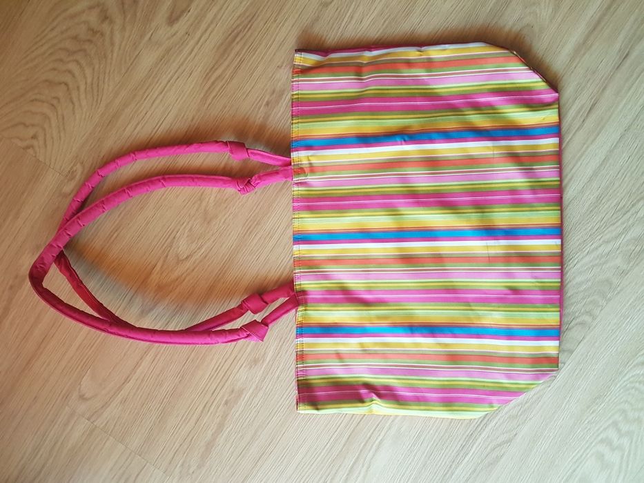 OFERTA PORTES - Saco de Praia Grande Rosa às Riscas (54x37x16cm)