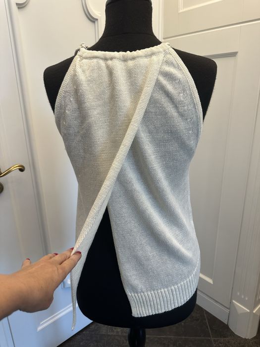 MAX MARA piękna bluzka z ozdobnymi kulami, kopertowy tył