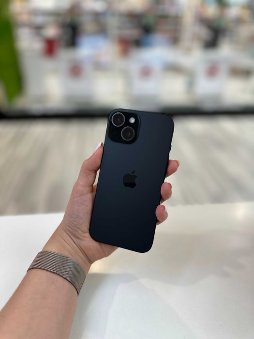 Czarny iPhone 15 128GB/stan idealny/RATY 0%/Gwarancja 2 lata/PROMENADA