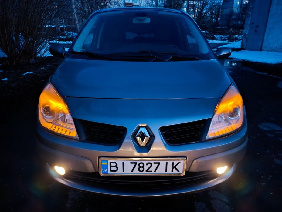 Renault Scenic II 2008 року 1.5 Дизельний Рено Сценік