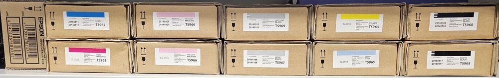 Vendem-se tinteiros para plotter epson à melhor oferta.