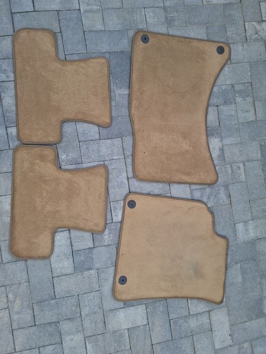 Продам Коврики audi q5