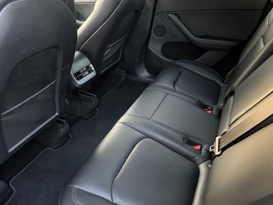 Tesla Model Y Dual Motor 2023 82kw