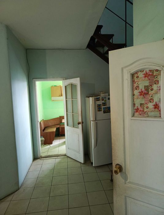 Продаю 5 комнатную квартиру в центре пгт Таирово.