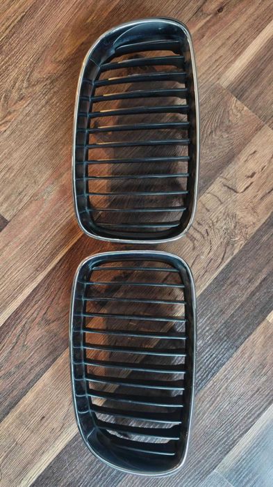 Kratki grill e60 / e61 OEM ABS L+P TANIO