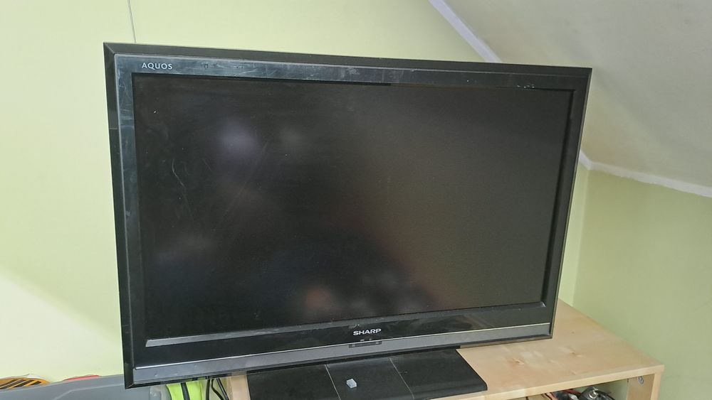 Telewizor Sharp aquos 32 cale