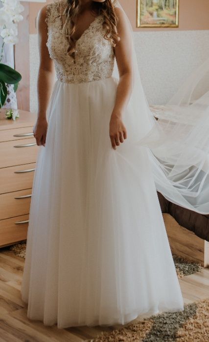 Suknia ślubna w idealnym stanie 36/38