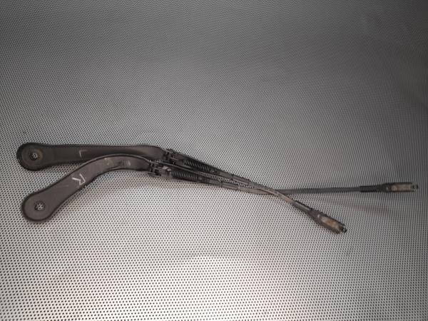 Haste / braço de escova limpa vidros frente direita BMW 3 Touring (E91
