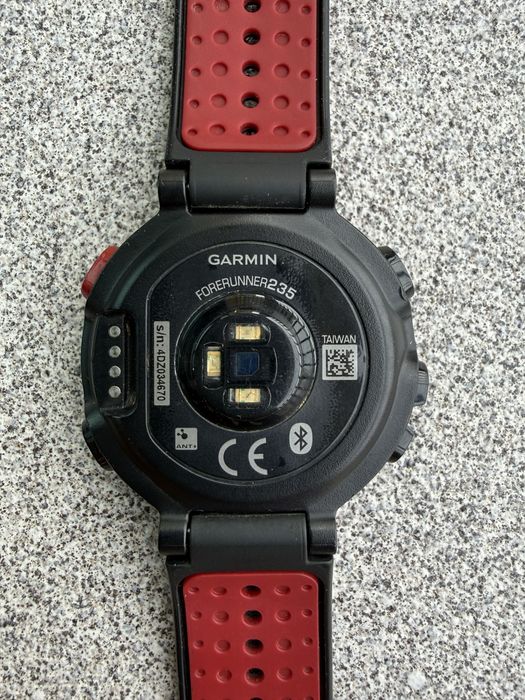 Garmin Forerunner 235
