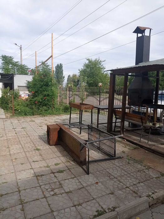 Сдается в аренду действующее кафе-бар "Золотой Гриль" (Лески)