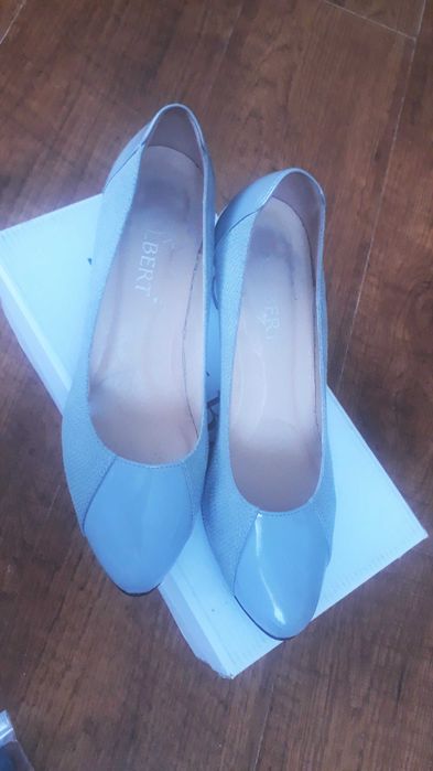 Skórzane czółenka damskie Adalbert r. 37