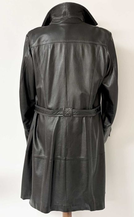 Płaszcz skórzany na podszewce czarny marki Madeleine R 38