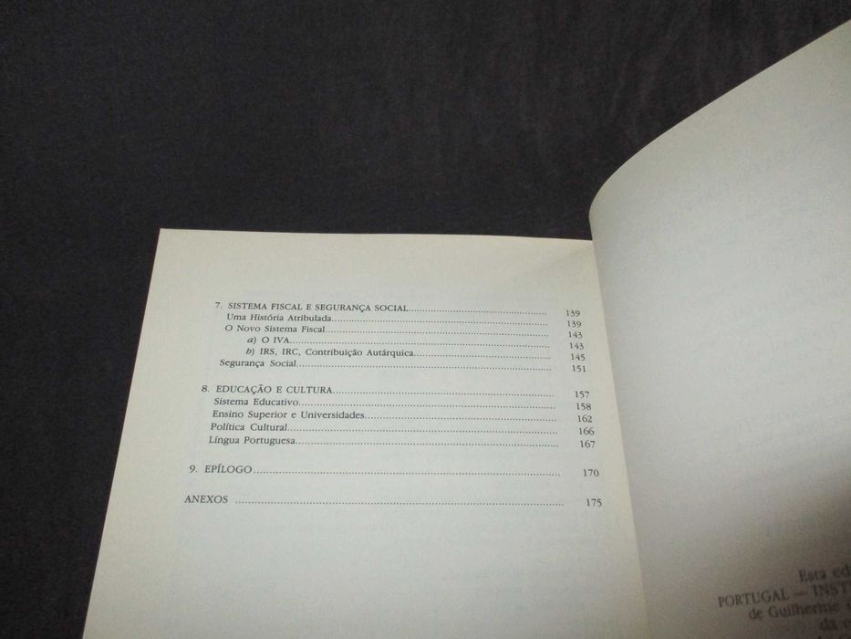 Livro Portugal Instituições e Factos Oliveira Martins