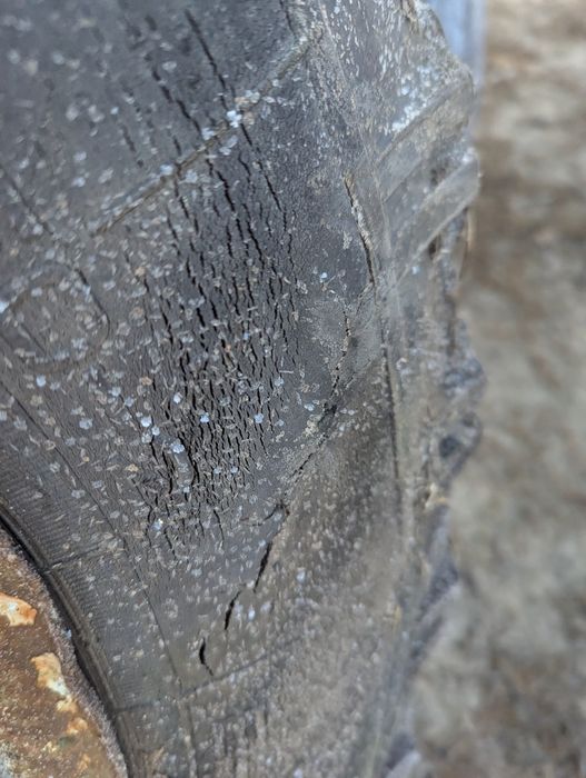 Колеса ЮМЗ МтЗ 80 82 Діск скат покришка Камера Резина Диск На Міст мТз