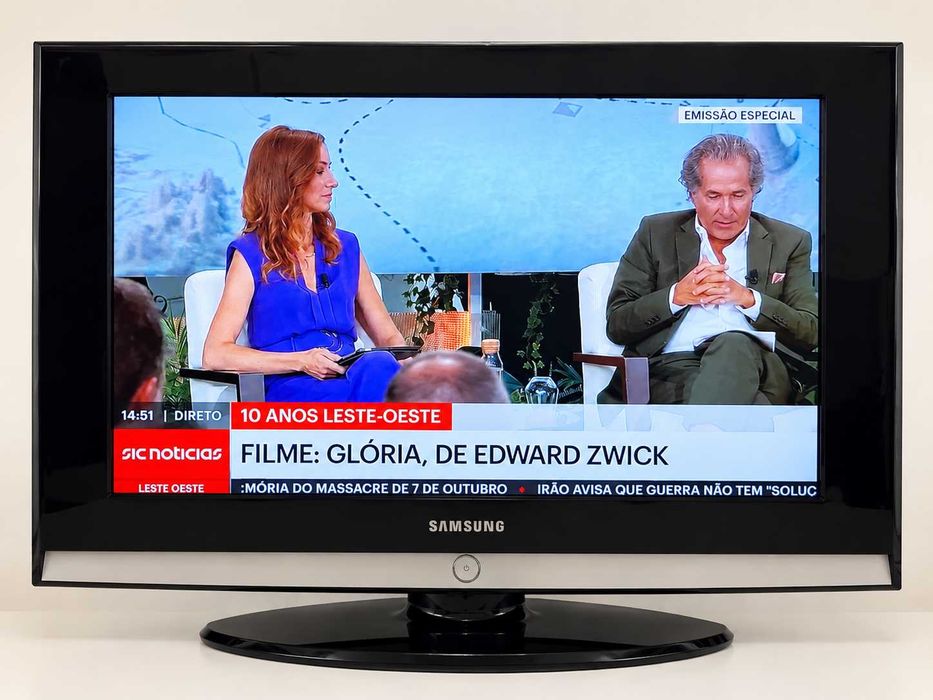 TV Samsung LCD 27"