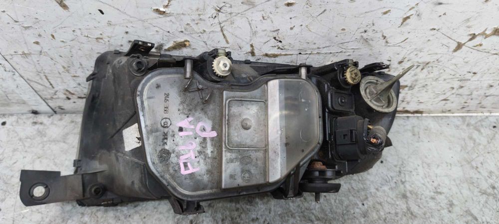 Skoda Fabia I Lampa Reflektor Przedni Lewy Lewa Przód LP