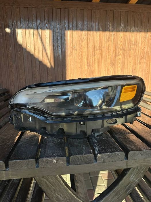 Ліва фара jeep Cherokee рест