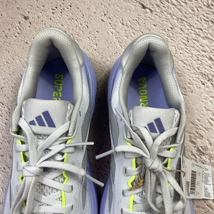 40 js3047 жіночі кросівки для бігу Adidas supernova Rise 2 Running
